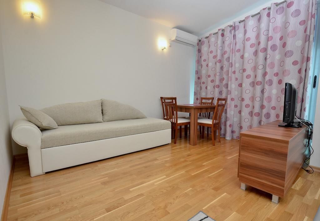 Apartments Rafailovic Ljubo Rafailovici Bilik gambar