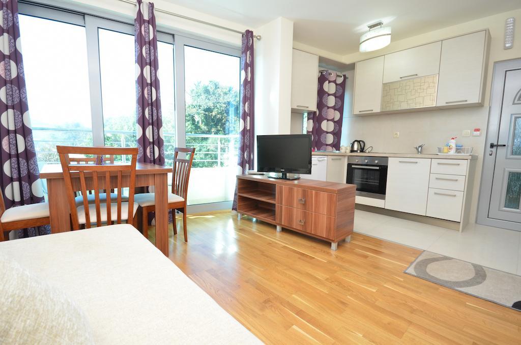 Apartments Rafailovic Ljubo Rafailovici Bilik gambar